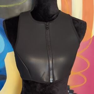 SKIMS Black Fitted Sleeveless Crop Tank Top